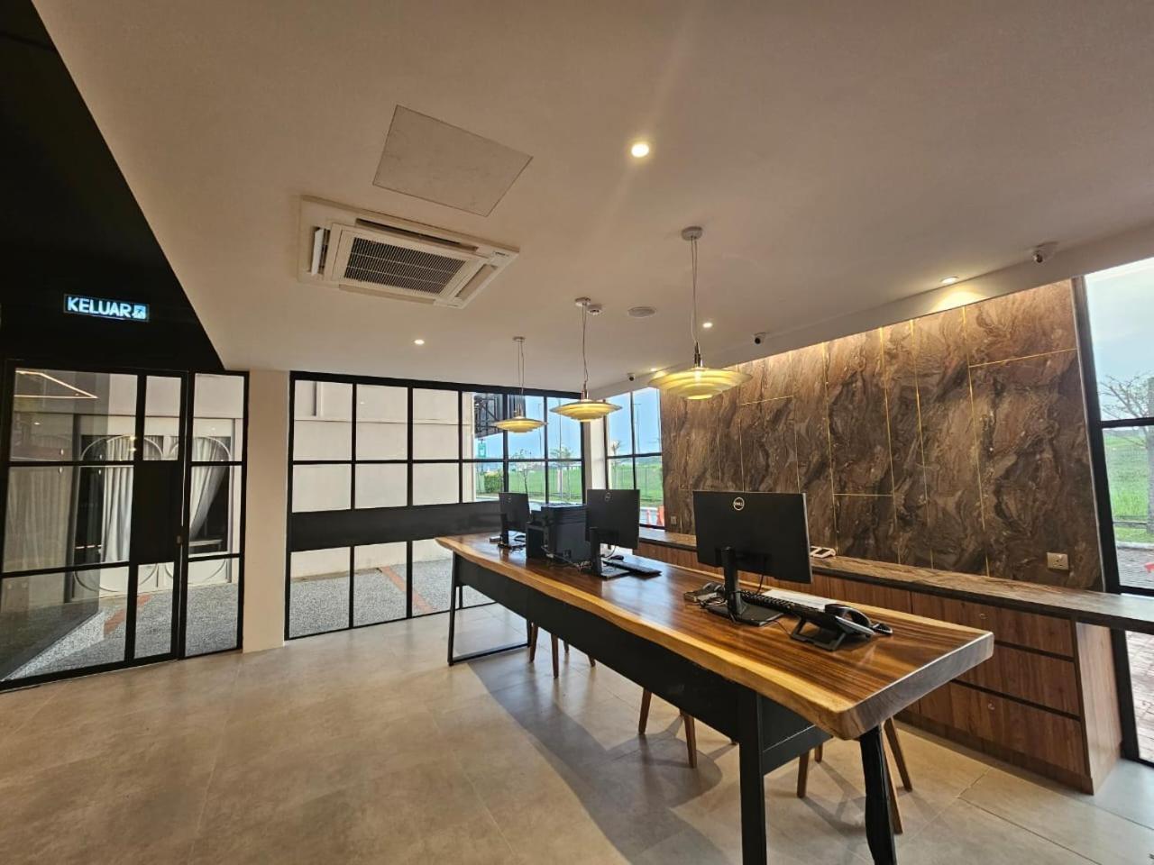 Le'Genda Hotel Kajang Εξωτερικό φωτογραφία