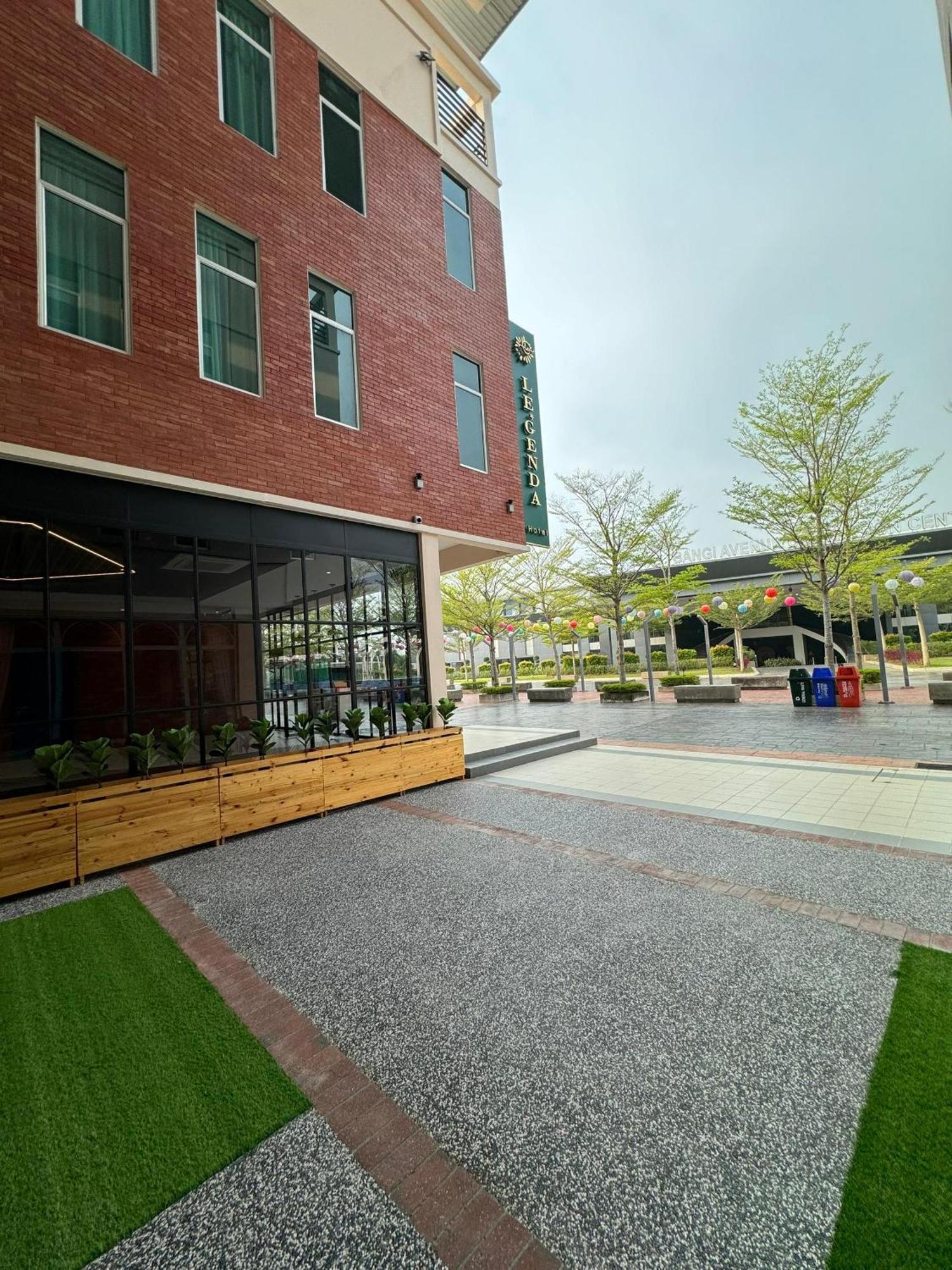 Le'Genda Hotel Kajang Εξωτερικό φωτογραφία
